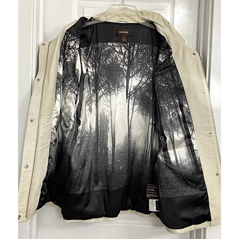 Danier Leather Beautiful Jacket - image 3